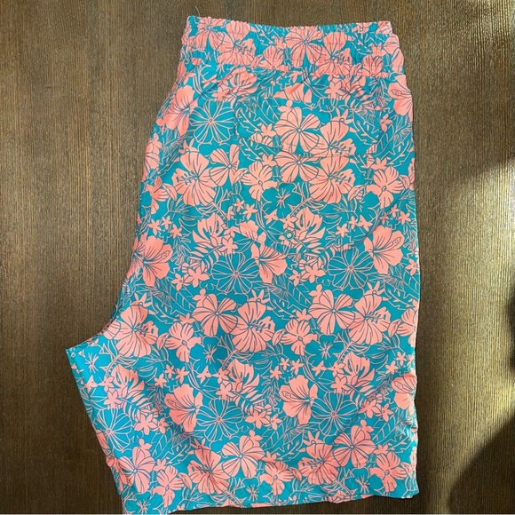 Club Room floral swim trunks with mesh liner size XL - Picture 3 of 4